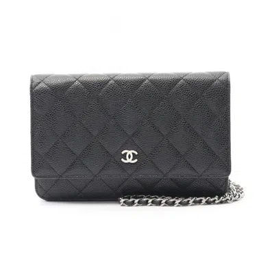 Pre-owned Chanel Leather Shoulder Bag () In Black