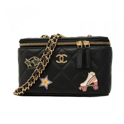 Pre-owned Chanel Leather Shoulder Bag () In Black