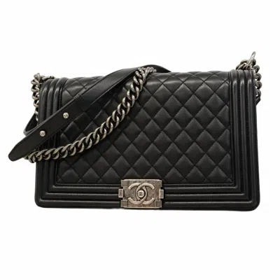 Pre-owned Chanel Leather Shoulder Bag () In Black
