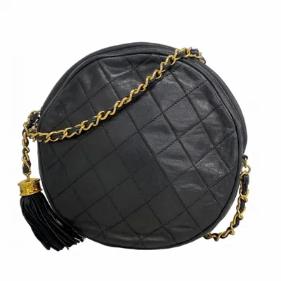 Pre-owned Chanel Leather Shoulder Bag () In Black