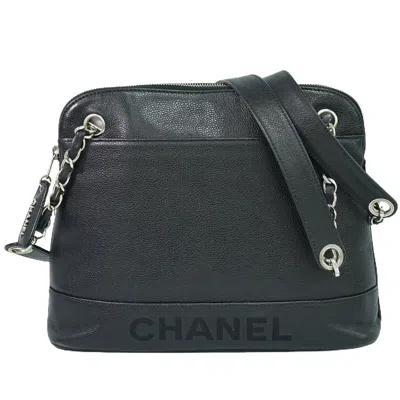 Pre-owned Chanel Leather Shoulder Bag () In Black