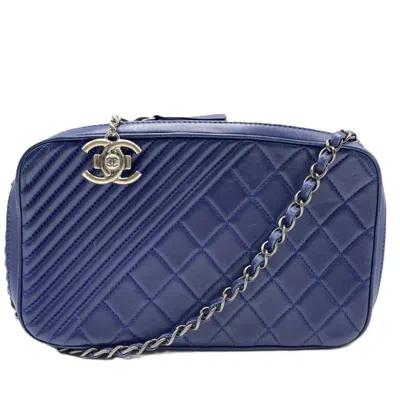 Pre-owned Chanel Leather Shoulder Bag () In Blue