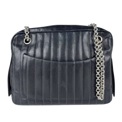 Pre-owned Chanel Leather Shoulder Bag () In Blue