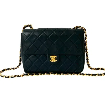 Pre-owned Chanel Leather Shoulder Bag () In Blue