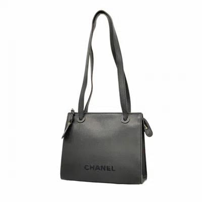 Pre-owned Chanel Leather Shoulder Bag () In Blue
