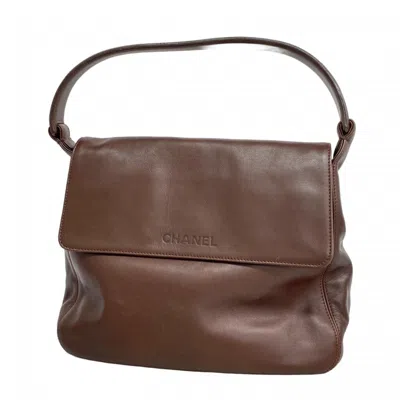 Pre-owned Chanel Leather Shoulder Bag () In Brown