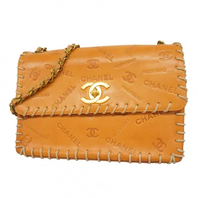 Pre-owned Chanel Leather Shoulder Bag () In Brown