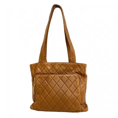 Pre-owned Chanel Leather Shoulder Bag () In Brown