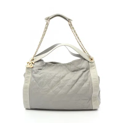 Pre-owned Chanel Leather Shoulder Bag () In Gray