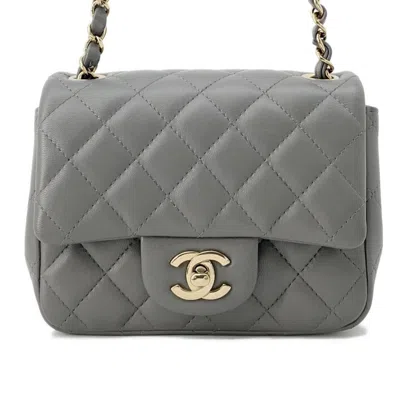 Pre-owned Chanel Leather Shoulder Bag () In Gray