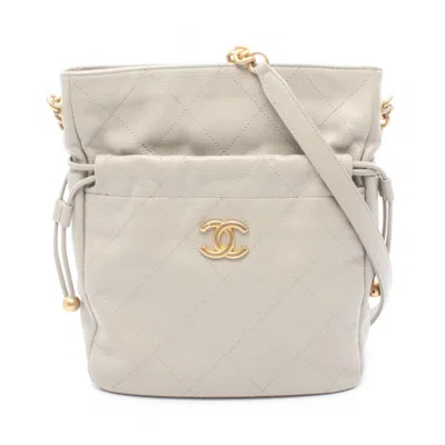 Pre-owned Chanel Leather Shoulder Bag () In Gray