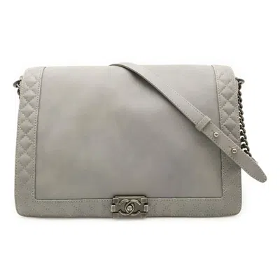 Pre-owned Chanel Leather Shoulder Bag () In Gray