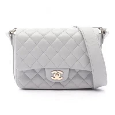 Pre-owned Chanel Leather Shoulder Bag () In Gray