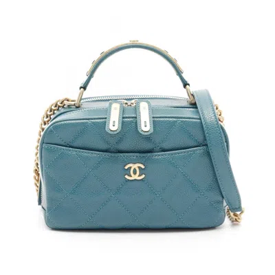 Pre-owned Chanel Leather Shoulder Bag () In Green