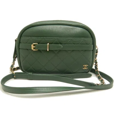Pre-owned Chanel Leather Shoulder Bag () In Green