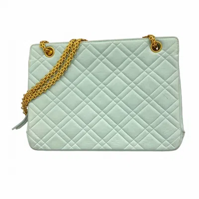 Pre-owned Chanel Leather Shoulder Bag () In Green
