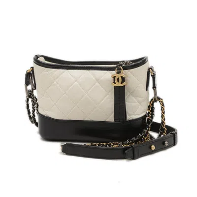 Pre-owned Chanel Leather Shoulder Bag () In Multi