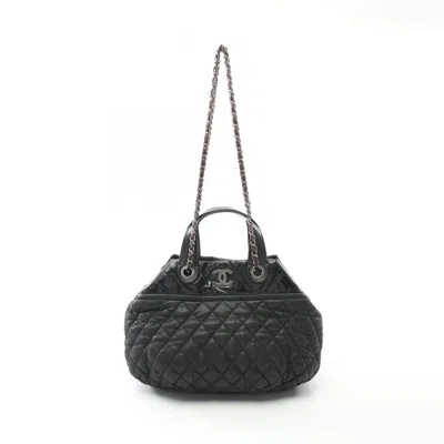 Pre-owned Chanel Leather Shoulder Bag () In Multi