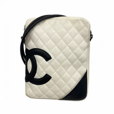 Pre-owned Chanel Leather Shoulder Bag () In Multi