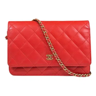 Pre-owned Chanel Leather Shoulder Bag () In Multi