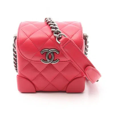 Pre-owned Chanel Leather Shoulder Bag () In Multi