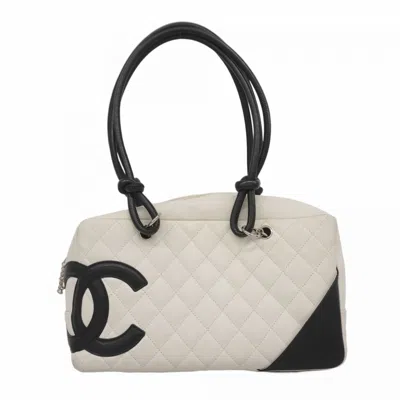 Pre-owned Chanel Leather Shoulder Bag () In Multi