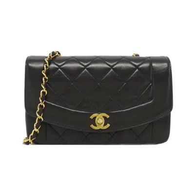 Pre-owned Chanel Leather Shoulder Bag () In Multi