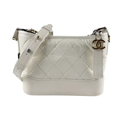 Pre-owned Chanel Leather Shoulder Bag () In Multi
