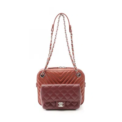Pre-owned Chanel Leather Shoulder Bag () In Multi