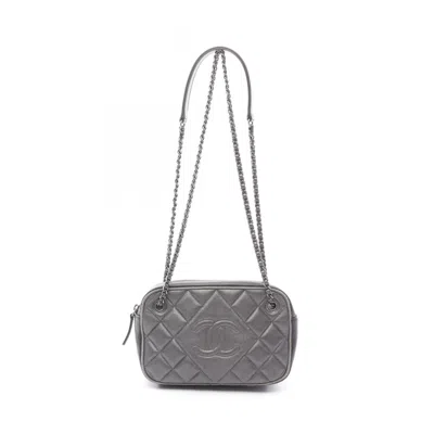 Pre-owned Chanel Leather Shoulder Bag () In Multi