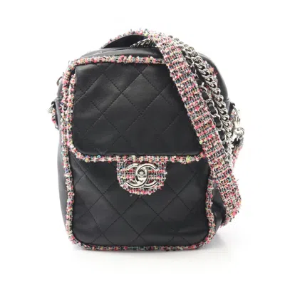 Pre-owned Chanel Leather Shoulder Bag () In Multi