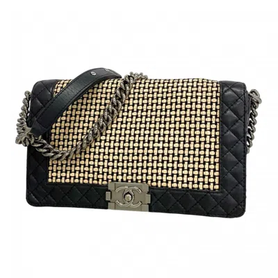 Pre-owned Chanel Leather Shoulder Bag () In Multi