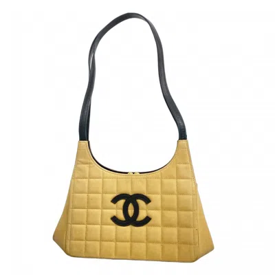 Pre-owned Chanel Leather Shoulder Bag () In Multi