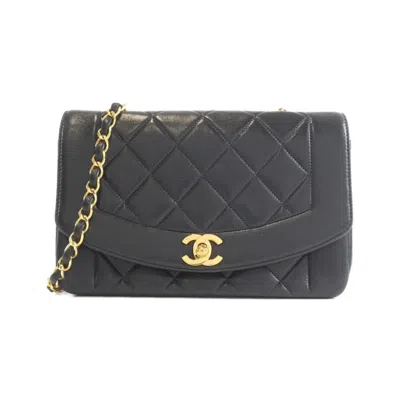 Pre-owned Chanel Leather Shoulder Bag () In Multi