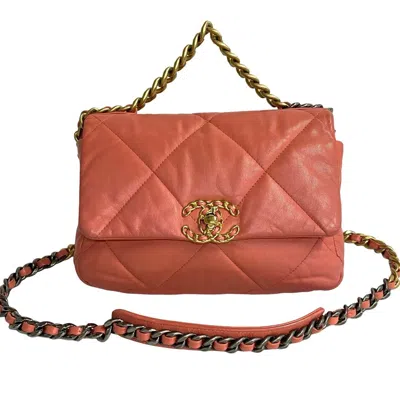 Pre-owned Chanel Leather Shoulder Bag () In Pink