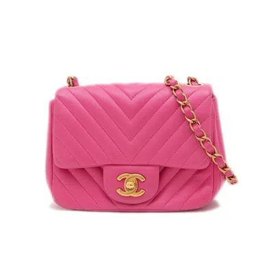 Pre-owned Chanel Leather Shoulder Bag () In Pink