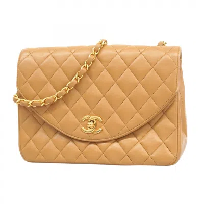 Pre-owned Chanel Leather Shoulder Bag () In Sand
