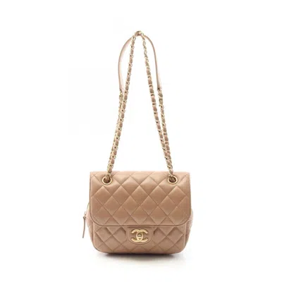 Pre-owned Chanel Leather Shoulder Bag () In Sand