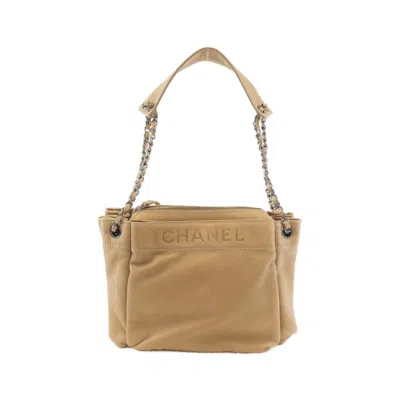 Pre-owned Chanel Leather Shoulder Bag () In Sand