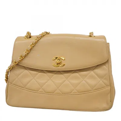 Pre-owned Chanel Leather Shoulder Bag () In Sand