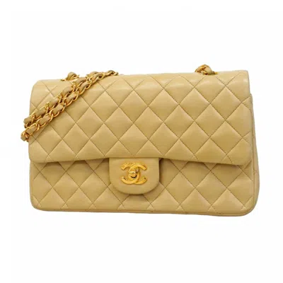 Pre-owned Chanel Leather Shoulder Bag () In Sand