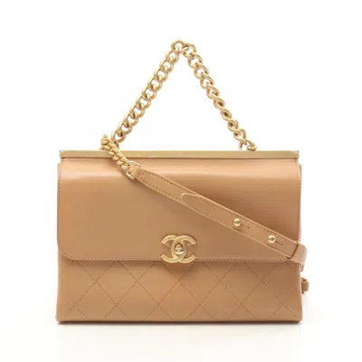 Pre-owned Chanel Leather Shoulder Bag () In Sand