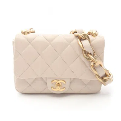 Pre-owned Chanel Leather Shoulder Bag () In Sand