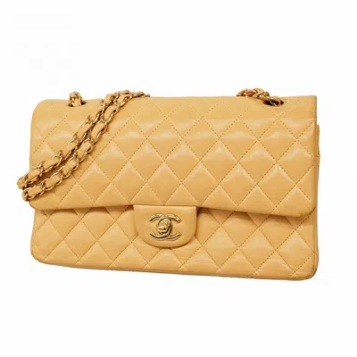 Pre-owned Chanel Leather Shoulder Bag () In Sand