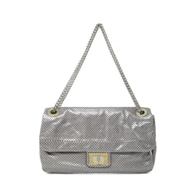 Pre-owned Chanel Leather Shoulder Bag () In Silver