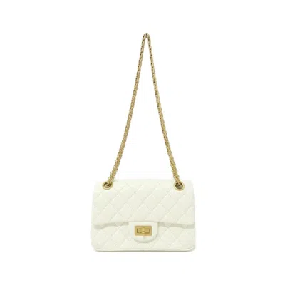 Pre-owned Chanel Leather Shoulder Bag () In White