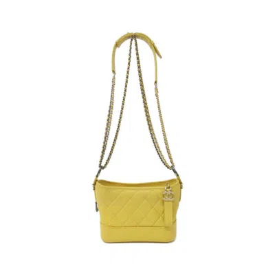 Pre-owned Chanel Leather Shoulder Bag () In Yellow