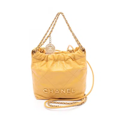 Pre-owned Chanel Leather Shoulder Bag () In Yellow