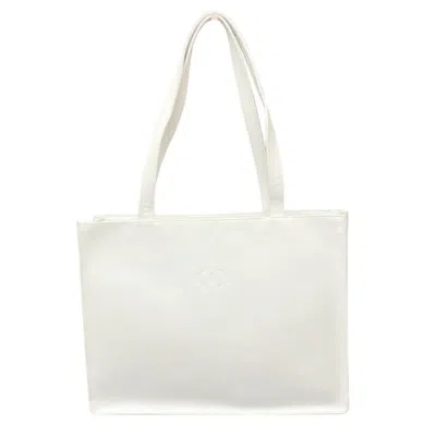 Pre-owned Chanel Leather Shoulder Bag Tote Bag () In White