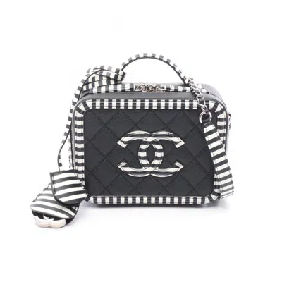 Pre-owned Chanel Leather Shoulder Bag Vanity Bag () In Multi